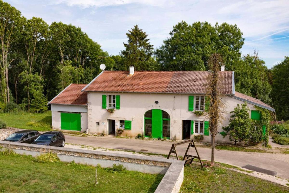 Jolie Vache Deguisee En Fleurs, Chambre D'Hote A Soulosse Eksteriør bilde