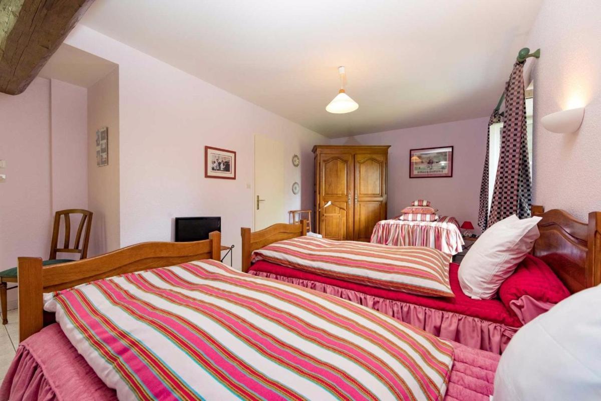 Jolie Vache Deguisee En Fleurs, Chambre D'Hote A Soulosse Rom bilde